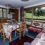 Duplex 4 Pieces Au Pied Des Pistes Avec Balcon Et Parking Couvert A Val D'Isere - Fr-1-518-92