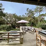 Villa D'Exception Avec Piscine A La Pointe