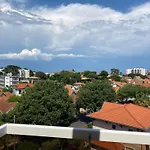 Studio Cabine - Centre Ville, Proche Plage Et Casino, Parking Securise, Balcon Et Equipements Complets - Fr-1-319-495