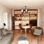 Champs De Mars Appartement 1 Chambre Proche Centre Ville, Balcon Et Parking