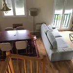 Appartement A Cote De La Plage Avec Piscine Climatise
