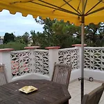 Bel Appartement Avec Prestations Et Terrasse
