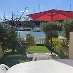 Villa Climatisee Proche Plage Avec Parking Au Cap D'Agde - Fr-1-723-144