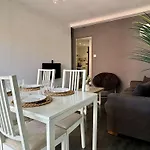 Argeles-Sur-Mer : T2 Climatise A 50M De La Plage, Balcon, Tv, Lave-Linge - Fr-1-225-810