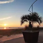 Appartement En Bord De Mer Avec Loggia, Parking Et Wi-Fi - Fr-1-652-1