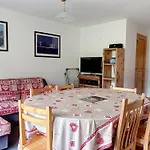 Duplex 4 Pieces Au Pied Des Pistes Avec Balcon Et Parking Couvert A Val D'Isere - Fr-1-518-92