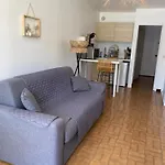 Studio Cabine,4 Personnes ,Renove,Au Calme,200 M De La Plage,Parking Prive