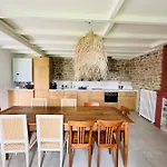L'Elegante Cotiere Bretonne