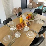 .La Villa Sablaise. Maison Avec Place De Parking Au Coeur Du Quartier Arago
