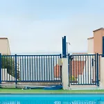 T2 Dans Une Residence Avec Piscine