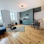Appartement Renove, 1 Chambre, 300M De La Gare, Pres Du Centre De Granville - Fr-1-361-479