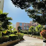 T2 ,4 Couchages ,Climatise ,Terrace ,En Face D'Aqualand ,Plage Rochelongue