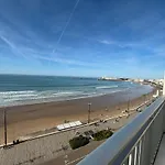 Appartement 3 Pieces Face Plage Avec Terrasse Et Garage - Les Sables D'Olonne - Fr-1-197-388