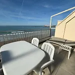 Appartement 3 Pieces Face Plage Avec Terrasse Et Garage - Les Sables D'Olonne - Fr-1-197-388