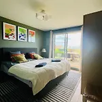 Grand Rez De Jardin-Terrasse Avec Vue Sur La Mer - 2 Chambres
