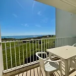 Quiberon: Studio Renove 35M² Avec Balcon, Vue Mer, Parking, Proche Plage Et Thalasso - Fr-1-478-56
