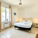 Superbe Villa De Plain-Pied Avec Parking Et Jardin