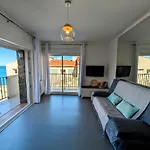 Appartement Vue Mer A 1 Min A Pied Des Plages Avec Parking Prive