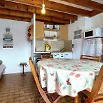 1 Bedroom Nice Home In Saint-Philibert