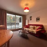 Studio Fonctionnel Avec Coin Montagne, Proche Remontees Mecaniques Et Centre Commercial, 4 Couchages - Fr-1-330F-66