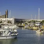 Appartement Avec Terrasse, Vue Sur L'Ocean Et Parking A Royan - Fr-1-494-33