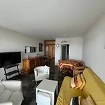 Appartement 2 Chambres Face A La Mer Avec Balcon Et Wifi - Fr-1-197-428
