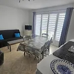 Spacieux Appartement 2 Chambres A 450M De La Plage Et Pres Du Centre De Royan - Fr-1-71-75