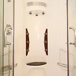 Studio Equipe 2* - Proche Thermes Et Commodites, Exposition Sud - Fr-1-553-80