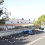Grand Studio Climatise Avec Terrasse Et Parkings, Proche Des Thermes - Fr-1-553-106