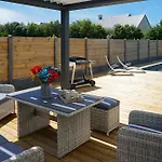 Villa Avec Piscine Privee, Sauna, Jardin Et Parking