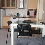 Appartement 2 Chambre, Climatisation, Plage A 50M