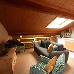 Gorgeous 1 Bedroom Apartment In Meribel Main Town