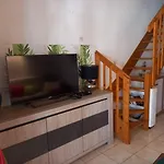 Holidayland 318 Villa T2 Mezzanine 4 Couchages Climatise Avec Veranda Narbonne Plage