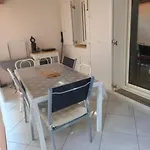 Holidayland 438 Villa T2 Mezzanine 5 Couchages Climatise Avec Veranda Narbonne Plage