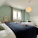 Maison Avec Jardin: La Cabane Aux Oiseaux