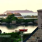 Maison Bretonne Renovee, Proche Mer, Plage Et Commerces A Tregastel, Avec Jardin Clos Et Wifi - Fr-1-368-6