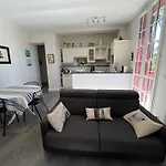 Appartement Calme Aux Abatilles Avec Terrasse Pour 6, Parking & Proche Plages - Fr-1-474-33