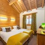 Alaska Lodge