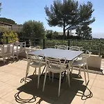 Charmant F3 Vue Mer Avec Piscine