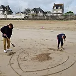 Au Coeur De Saint Cast
