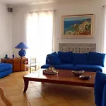 House With Pool In Bandol