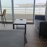 Studio Renove Avec Grande Terrasse Et Garage A Royan - Fr-1-494-184