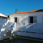 Maison 5 Pers. A La Tranche Sur Mer, Proche Plage, Terrasse, Garage, Dordonnee - Fr-1-357-109