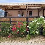 Mobil Home Camping Bleu Marine
