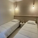 Appartement Charmant Proche Etang Et Thermes Avec Jardin Privatif - Fr-1-503-177