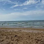 Studio Confortable Situe En Front De Mer