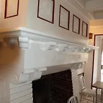 Le Petit Hotel