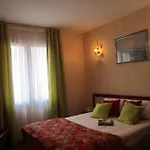 Hotel Sables D'O Et Son Restaurant Le 16 Bis