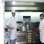 Logis Hotel & Restaurant Bergeret Sport