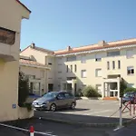 Amazing Apartment In Argeles Sur Mer With Kitchen